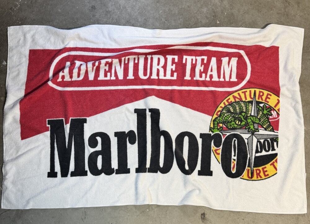 Vintage 90s Marlboro Adventure Team LIZARD Promo Large Beach Towel 64"x34”
